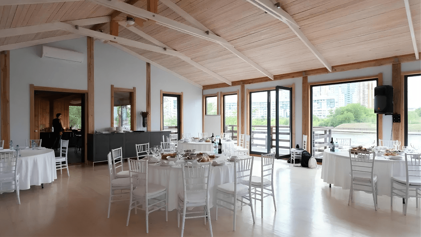 Аренда площадки Loft House у реки: светлый зал с террасой, 142 м² в Москве — фото 10